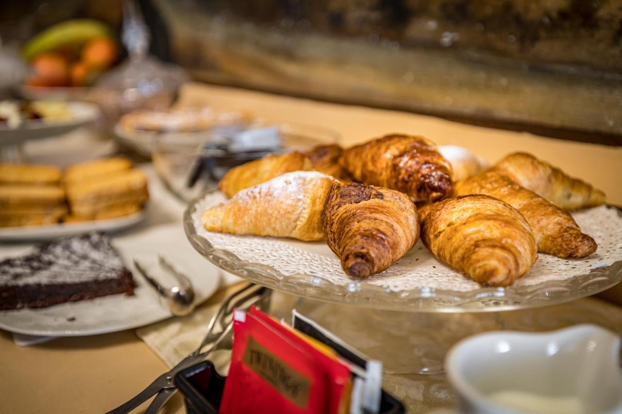 Dimora Bandinelli Acomodação com café da manhã Florença Exterior foto